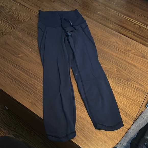 Lululemon Crop Pants - Picture 1 of 2
